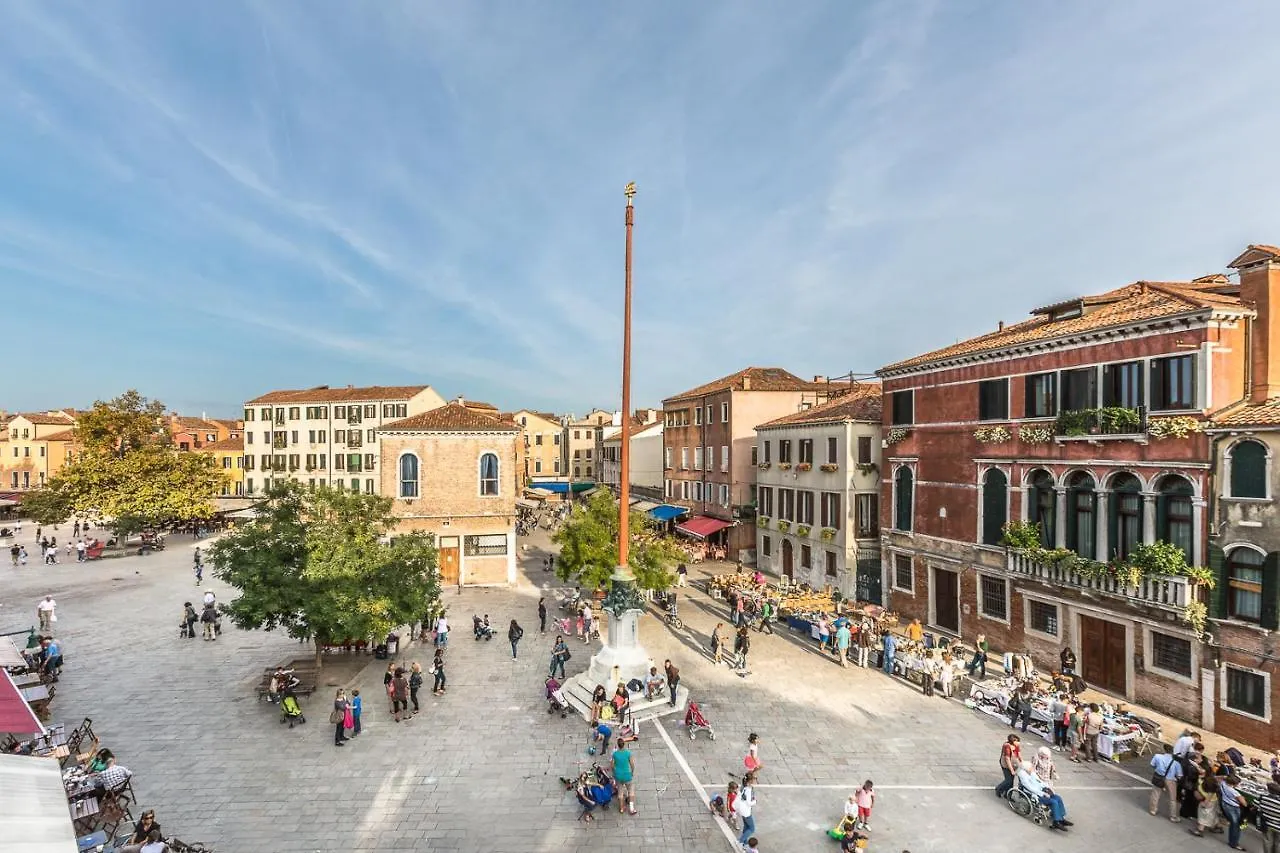 Ca' Meraviglia Canal View Apartment Venice Italy